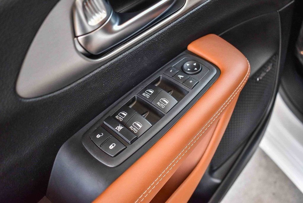 New 2026 Chrysler Pacifica Pinnacle w/ Trailer Tow Group image 22