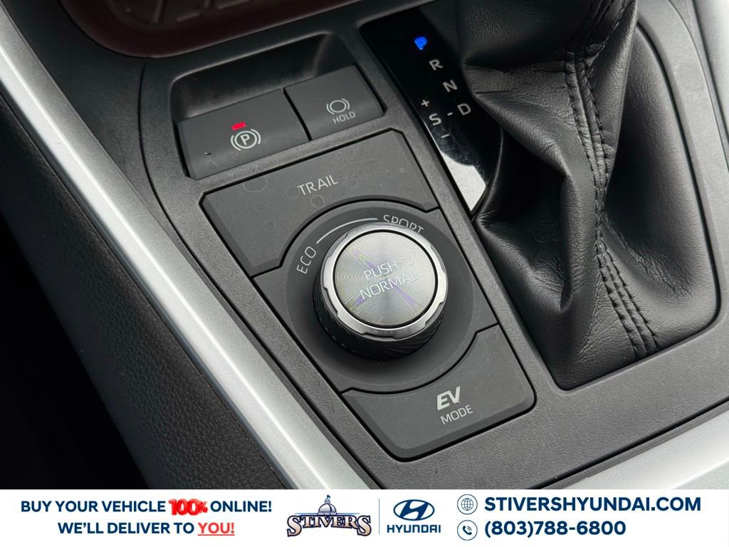 Used 2019 Toyota RAV4 Limited image 41