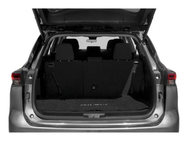 Used 2021 Toyota Highlander L image 11