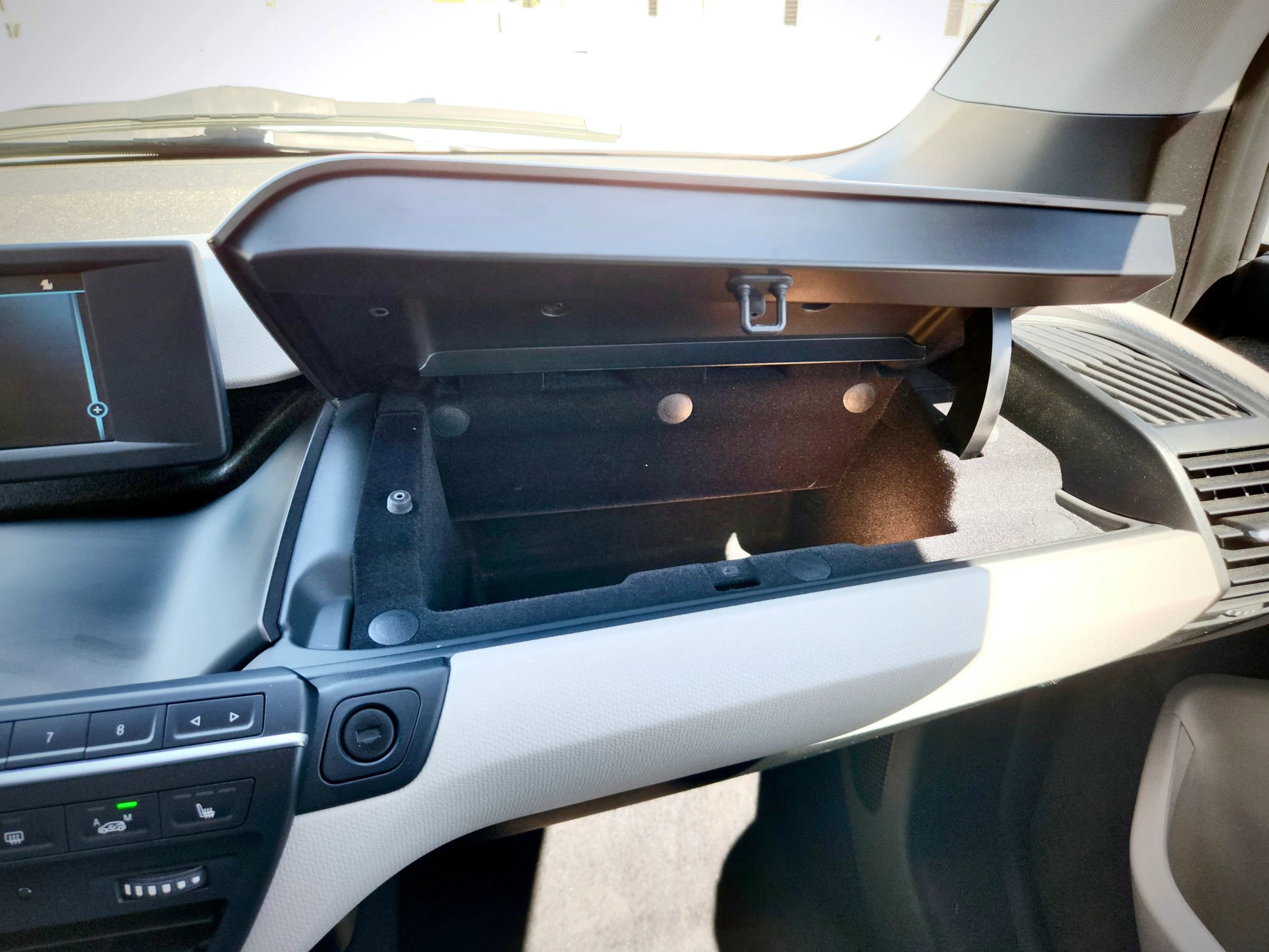 Used 2017 BMW i3 w/ Range Extender image 62