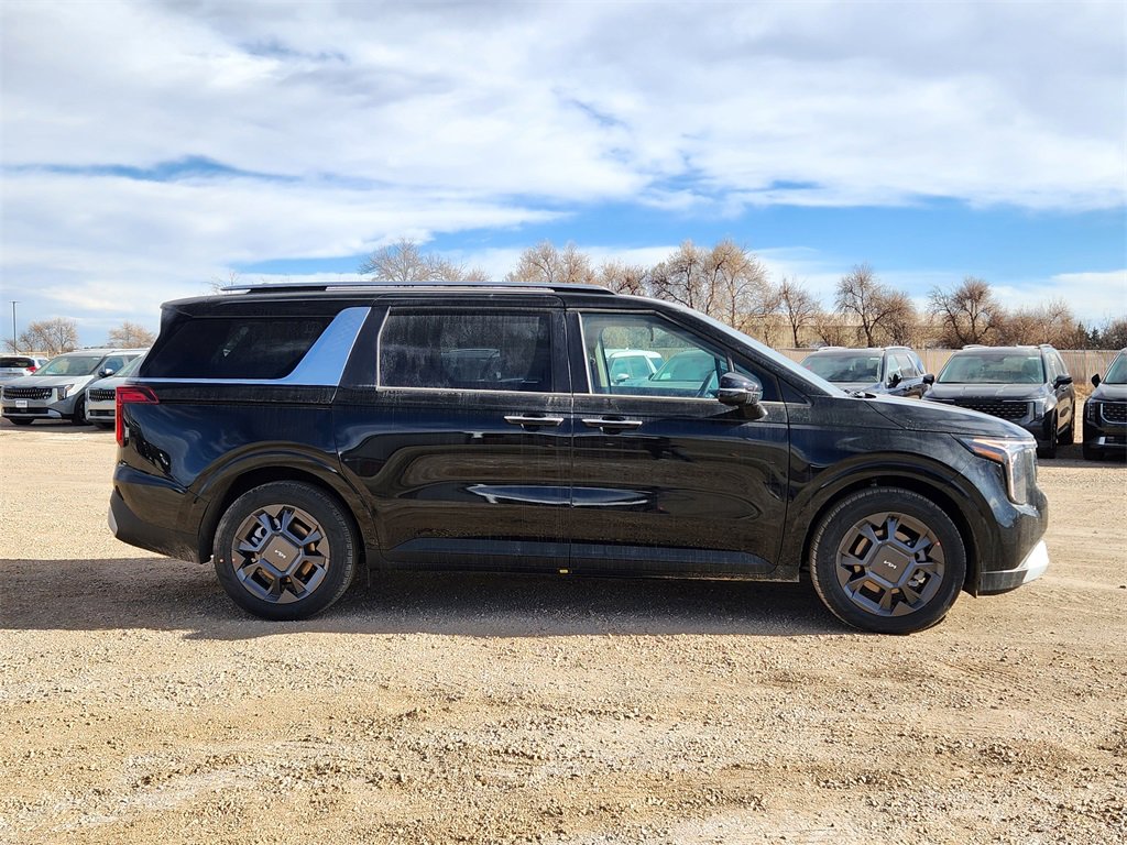 New 2026 Kia Carnival EX image 2