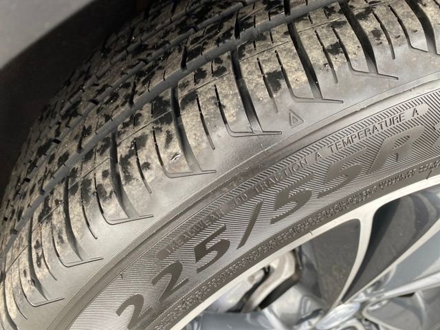 Certified 2023 Buick Encore GX Essence image 23