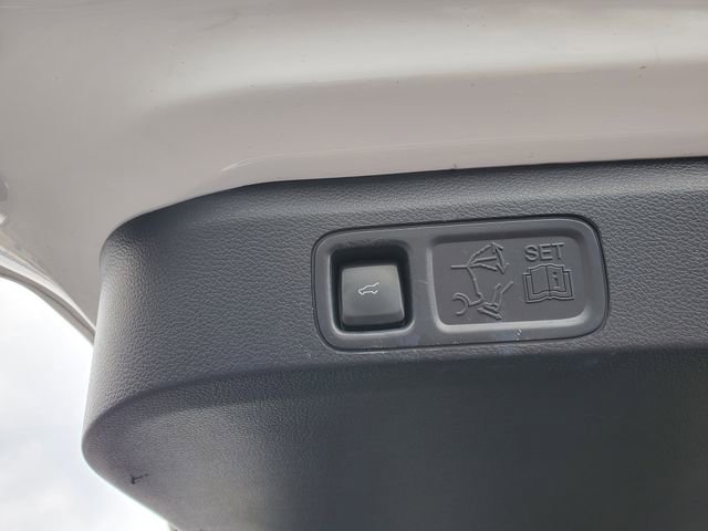 Used 2023 Ford Expedition Limited image 31