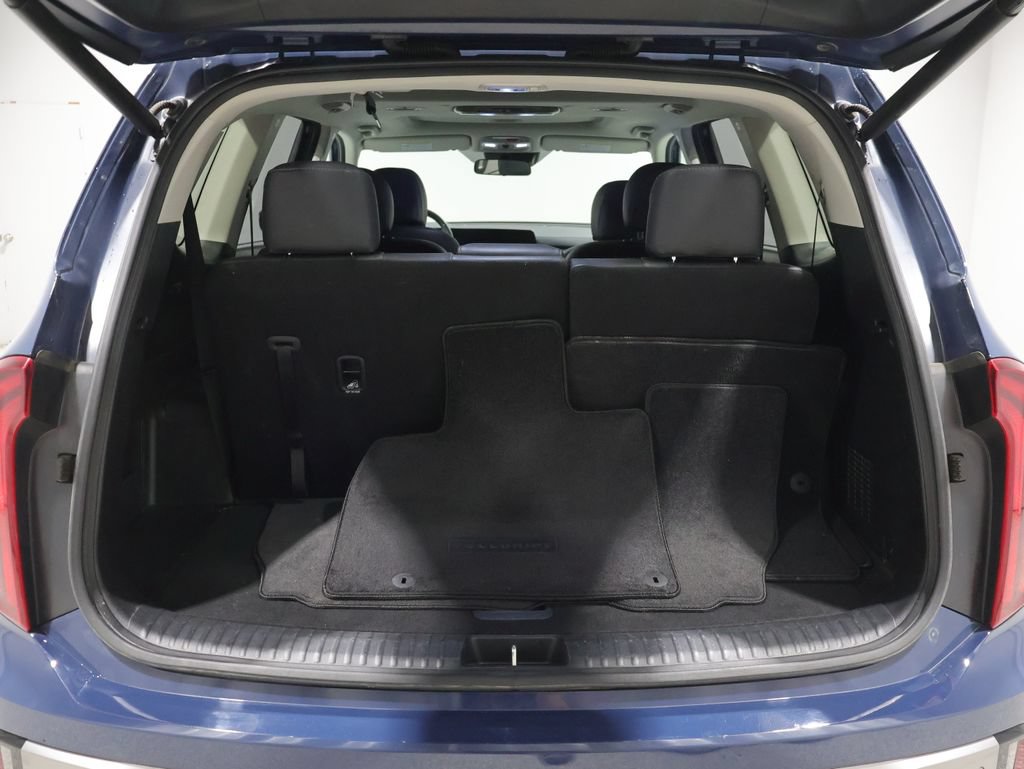 Used 2025 Kia Telluride S AWD/4WD image 4
