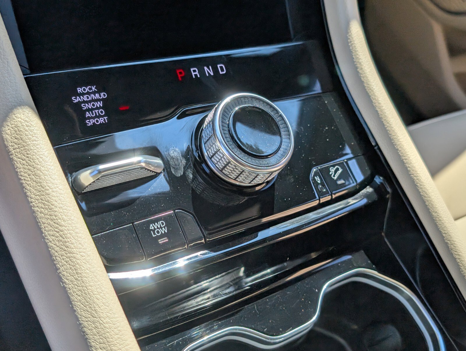 Used 2022 Jeep Grand Cherokee Limited 4xe image 30