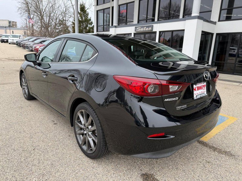 Used 2018 MAZDA MAZDA3 Touring image 13