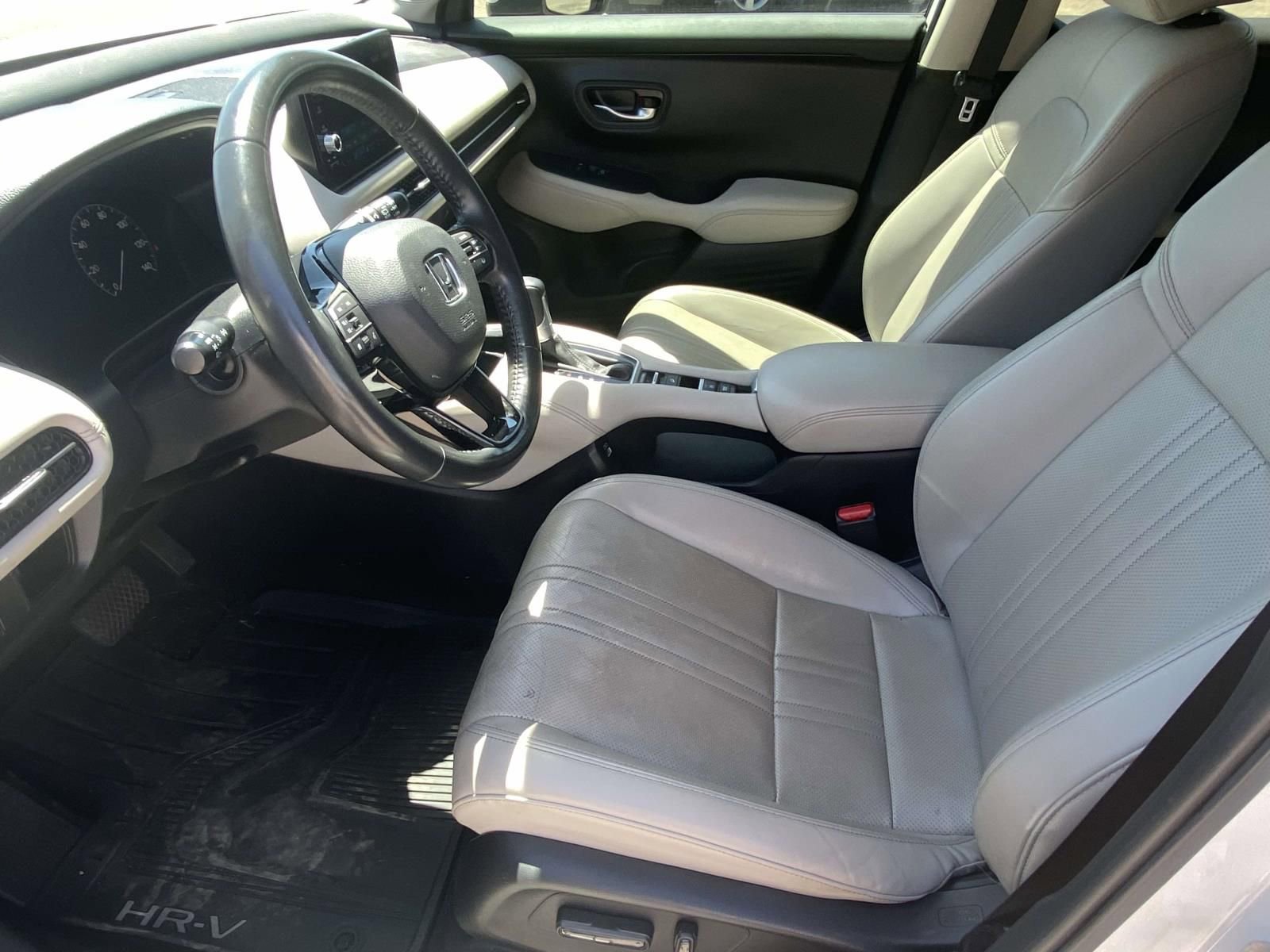 Used 2023 Honda HR-V EX-L image 13