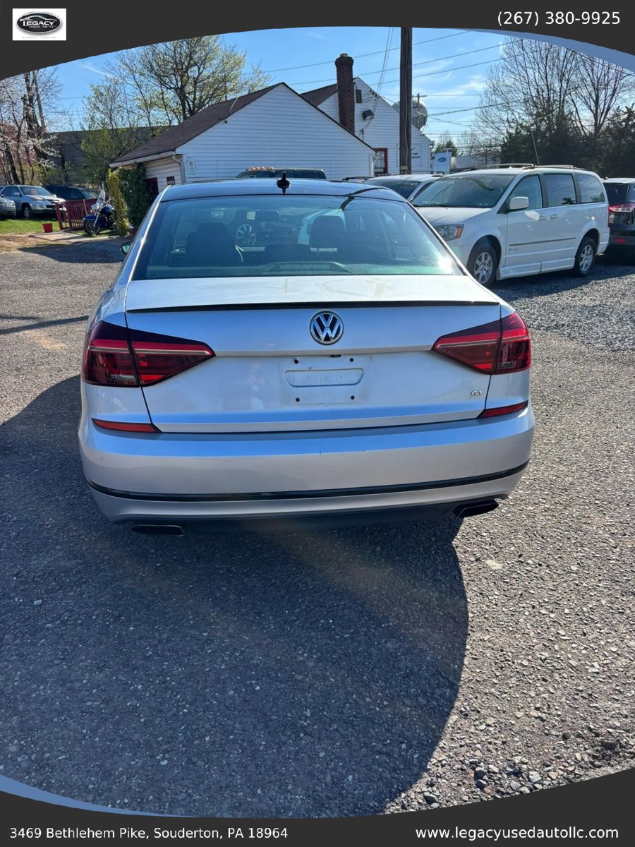 Used 2018 Volkswagen Passat GT FWD image 7
