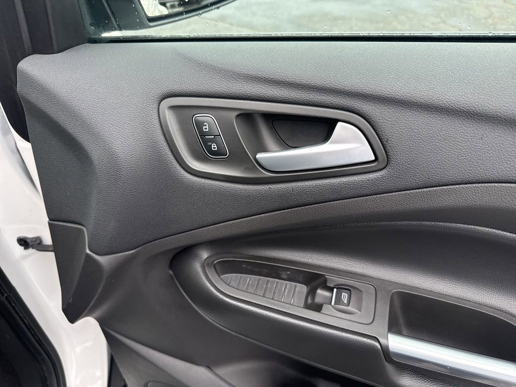 Used 2018 Ford Escape Titanium FWD image 33