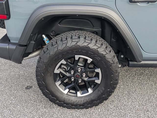 Used 2024 Jeep Wrangler Unlimited Rubicon w/ Technology Group AWD/4WD image 11