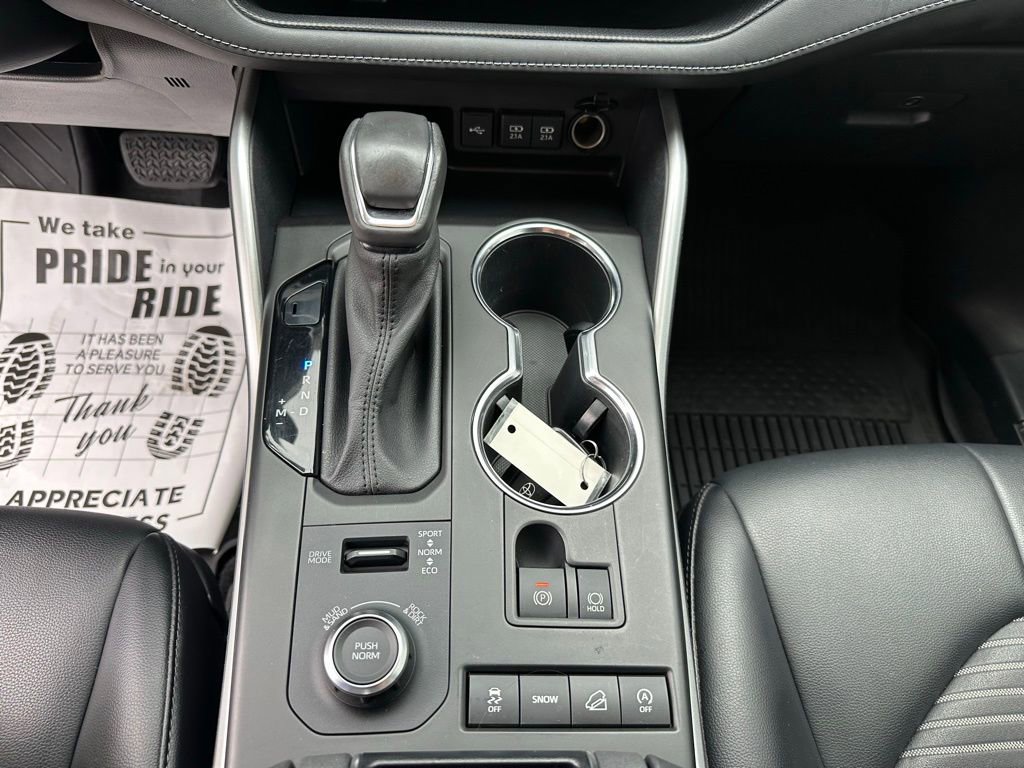 Used 2021 Toyota Highlander XSE image 15