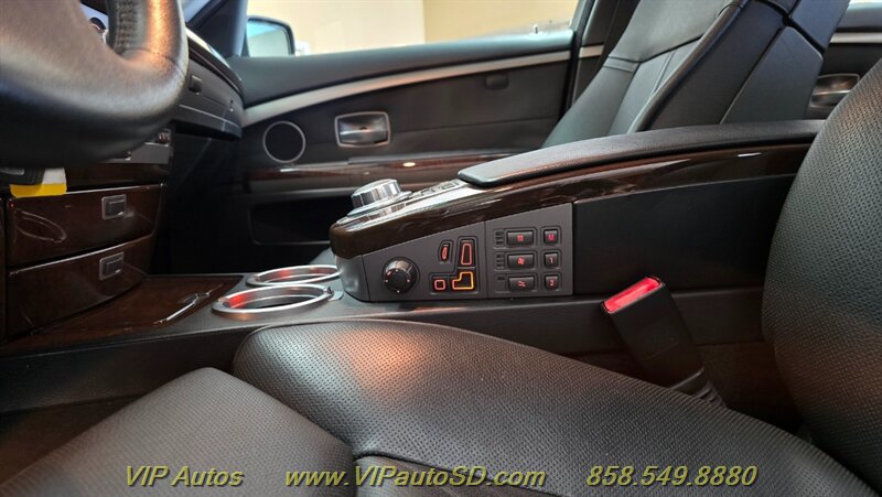 Used 2007 BMW 750Li RWD image 22