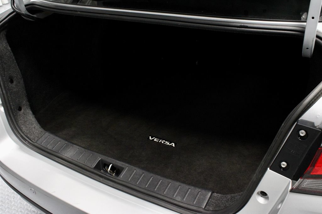 Certified 2024 Nissan Versa SV FWD image 14