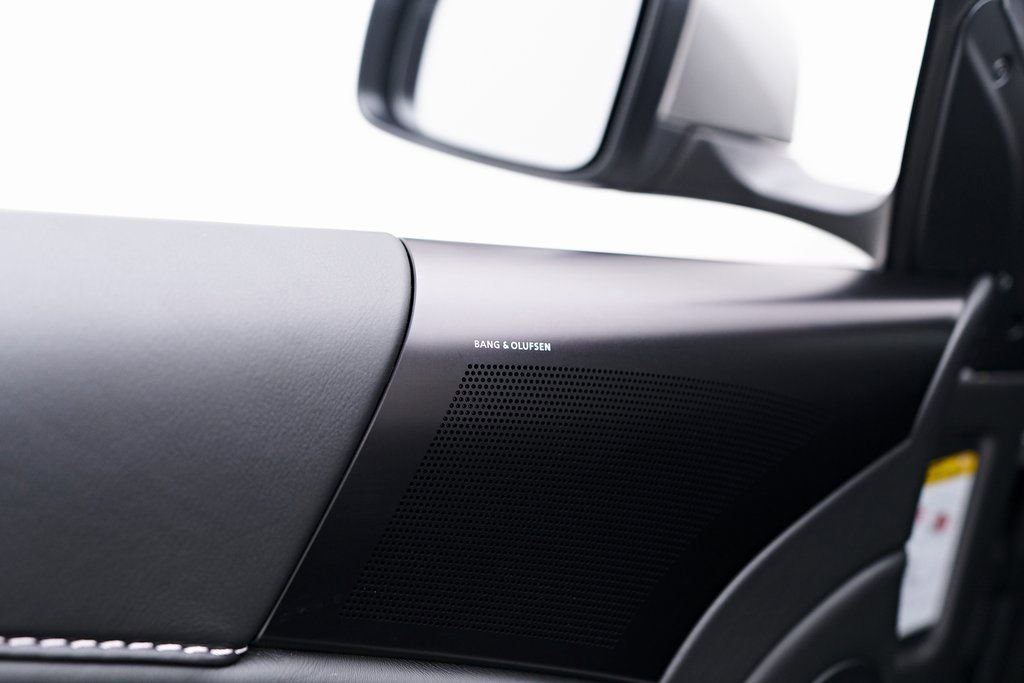 Used 2016 Aston Martin DB9 GT image 54