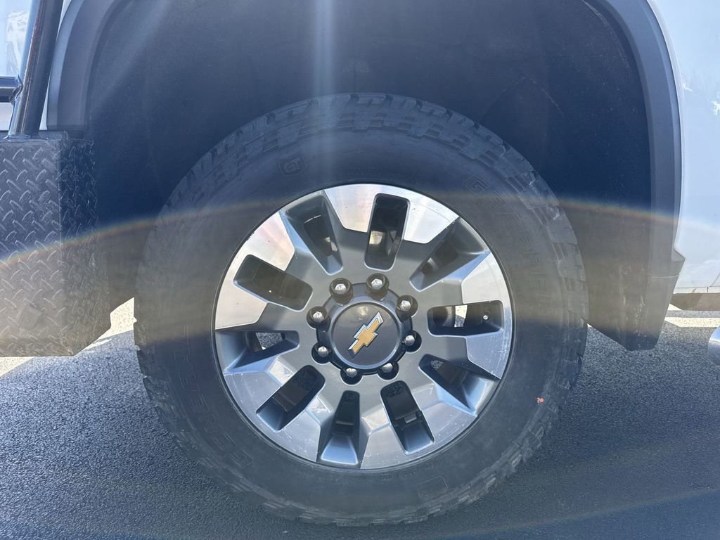 Used 2022 Chevrolet Silverado 2500 LT w/ Convenience Package image 10