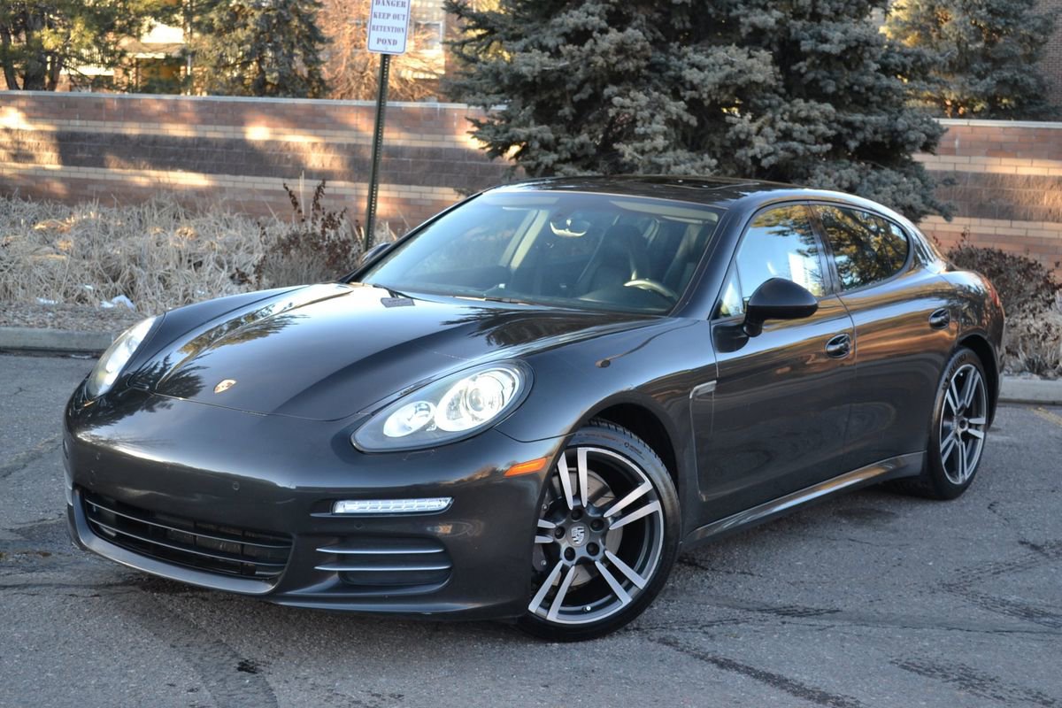 Used 2014 Porsche Panamera 4 w/ Premium Package image 1