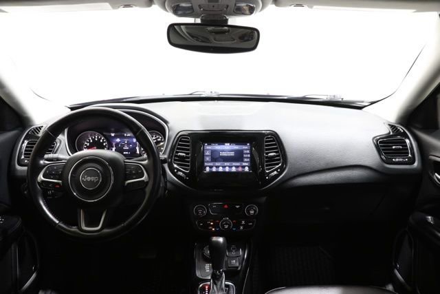 Used 2021 Jeep Compass Latitude w/ Sun and Sound Group AWD/4WD image 15