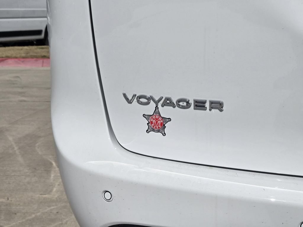 New 2026 Chrysler Voyager LX FWD image 4