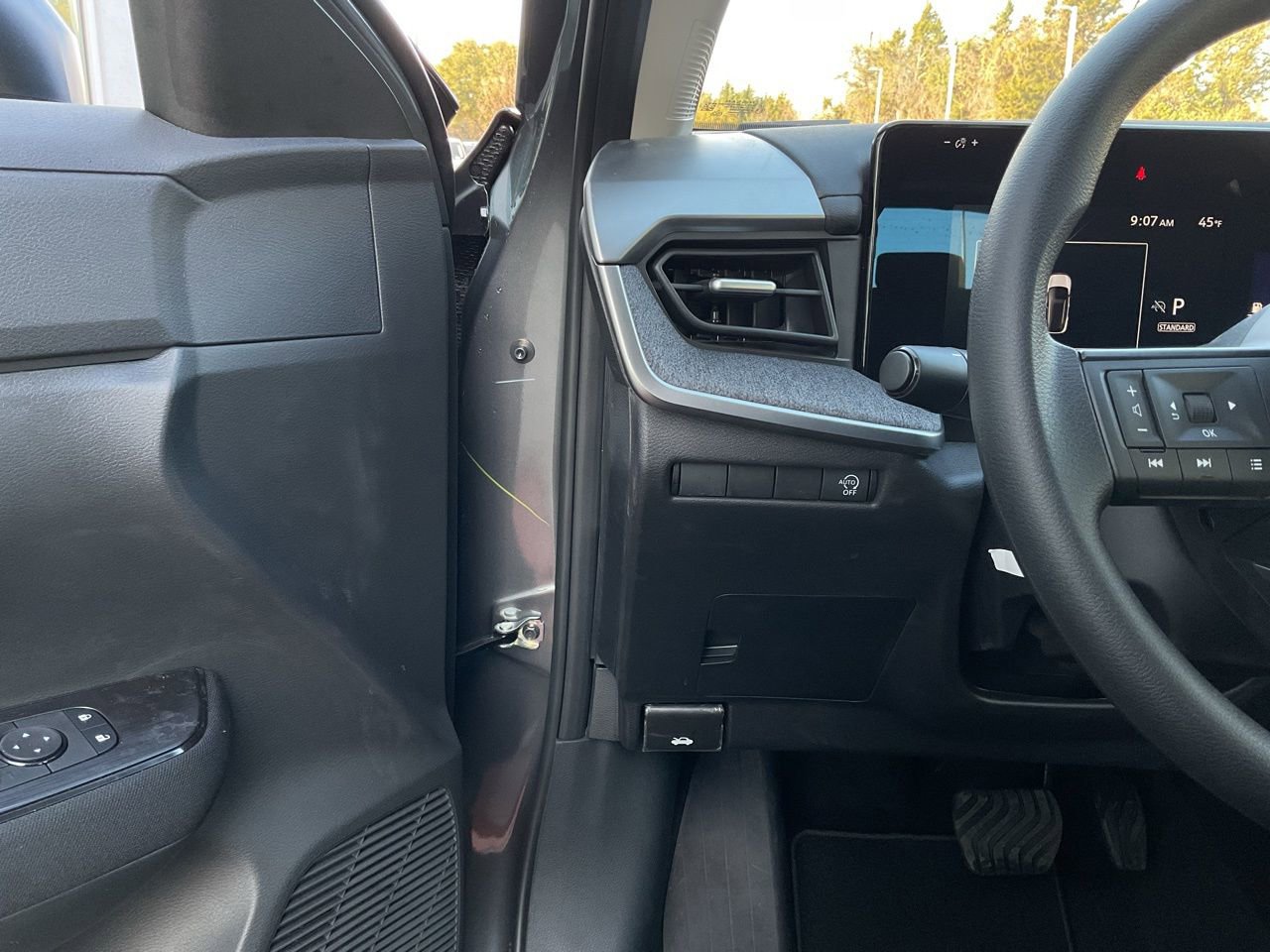 New 2026 Nissan Kicks S FWD image 25