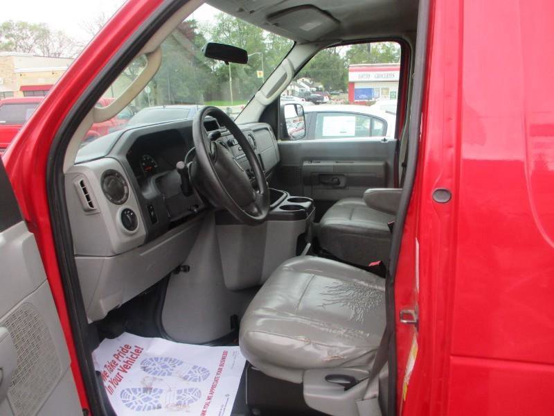 Used 2011 Ford E-150 and Econoline 150 w/ Commercial Cargo Van Pkg image 8