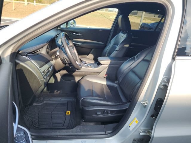 Used 2020 Cadillac XT4 Premium Luxury FWD image 25