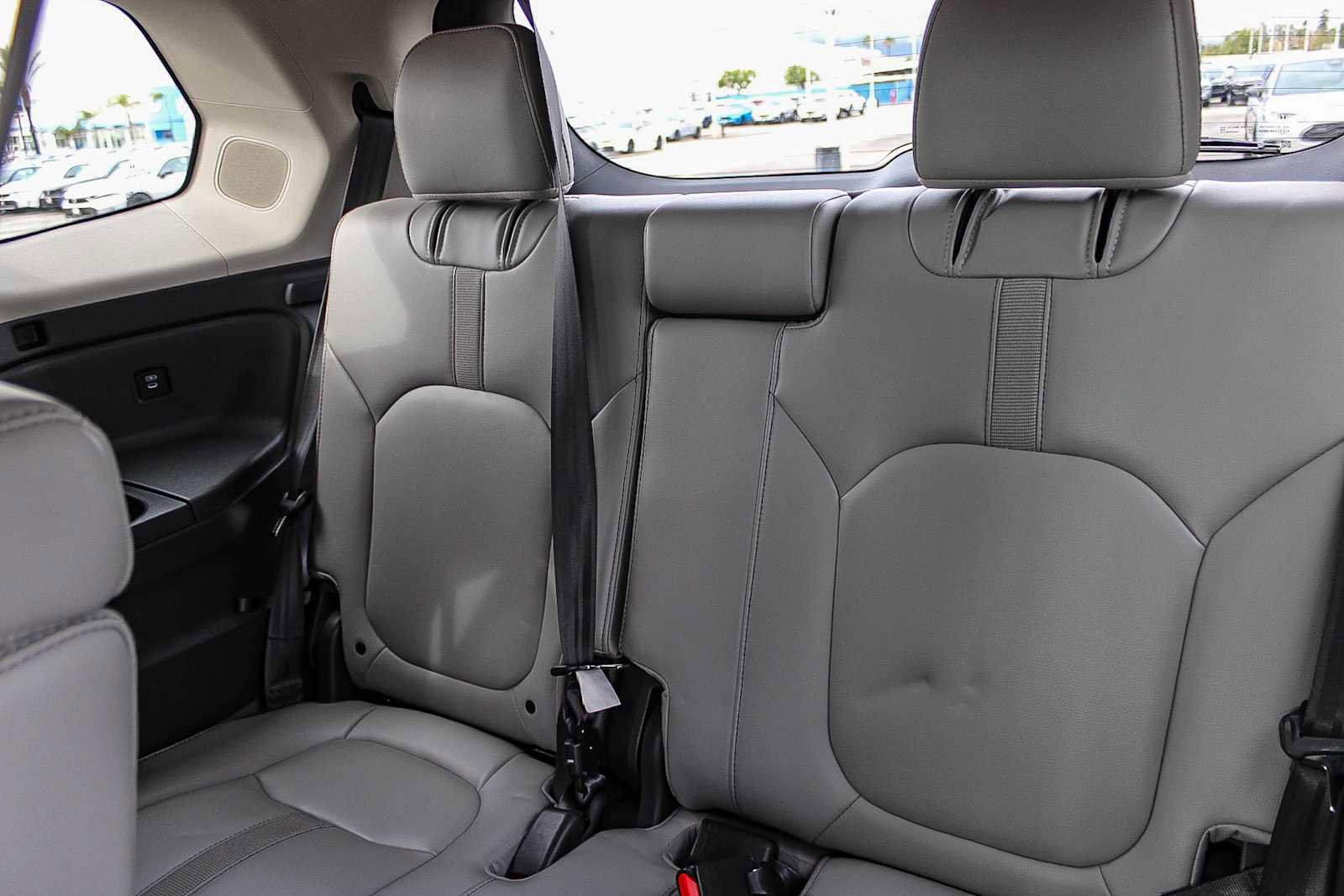 Certified 2025 Honda Pilot Touring image 18