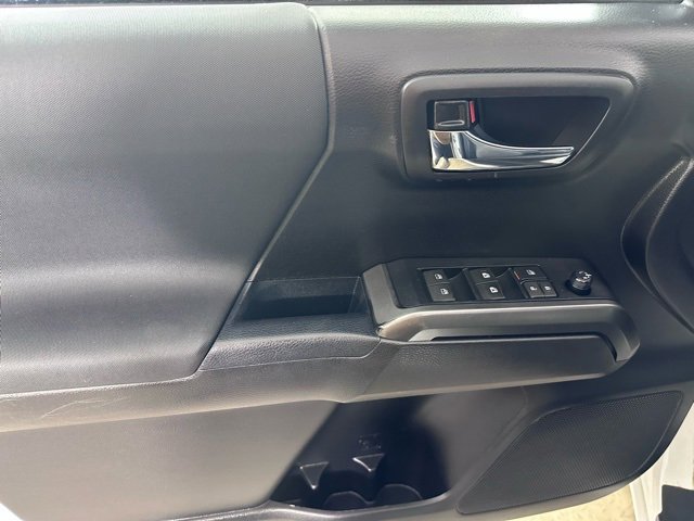 Used 2020 Toyota Tacoma TRD Sport image 17