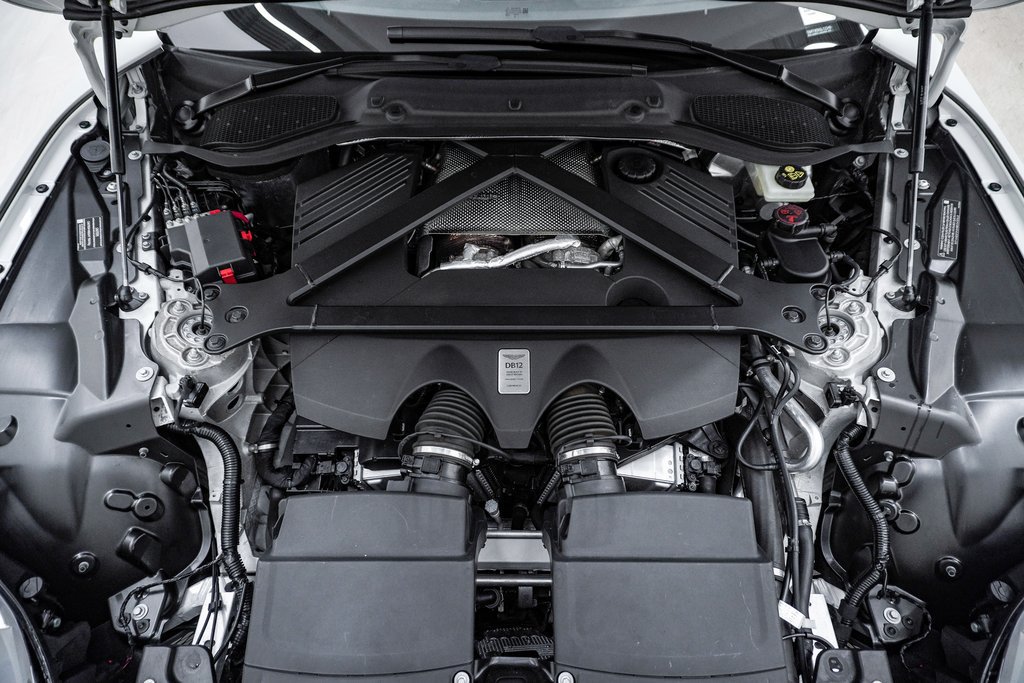 Used 2024 Aston Martin DB12 Coupe RWD image 31