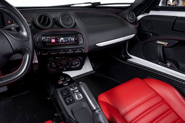 Used 2019 Alfa Romeo 4C Spider RWD image 23