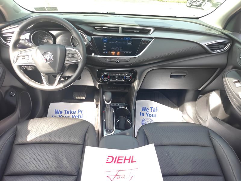 Used 2022 Buick Encore GX Essence w/ Experience Buick Package AWD/4WD image 24