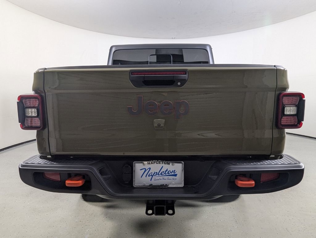 Used 2026 Jeep Gladiator Mojave AWD/4WD image 7