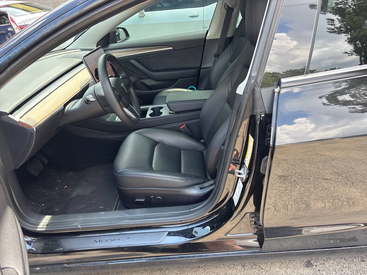 Used 2022 Tesla Model 3 Long Range AWD/4WD image 8