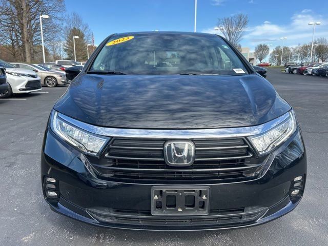 Used 2023 Honda Odyssey Touring image 2