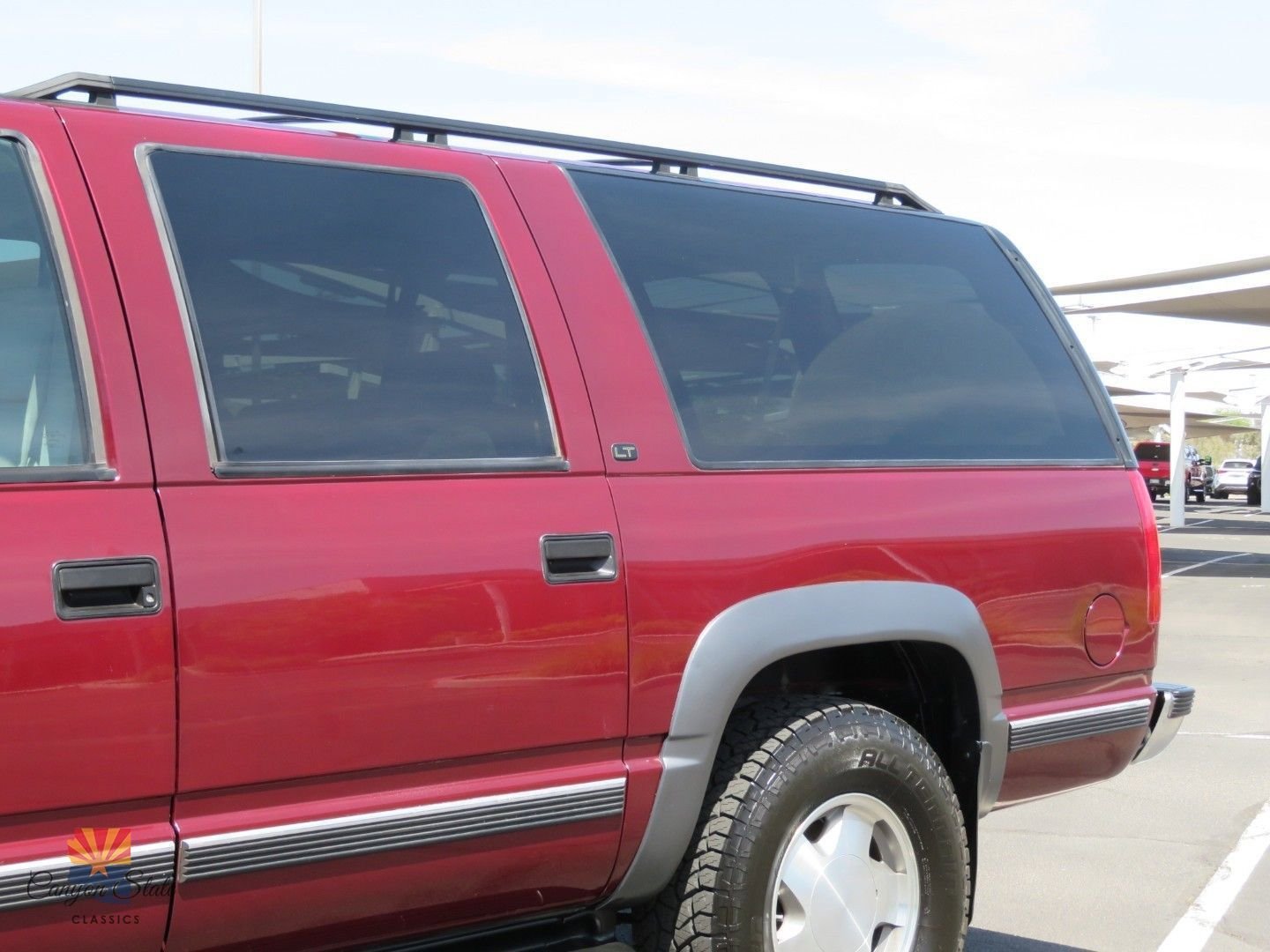 Used 1999 Chevrolet Suburban 4WD w/ Preferred Equipment Group 3 image 25