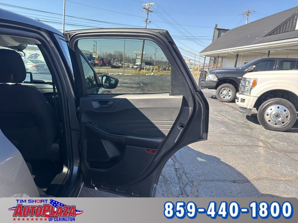 Used 2025 Ford Escape Active image 41