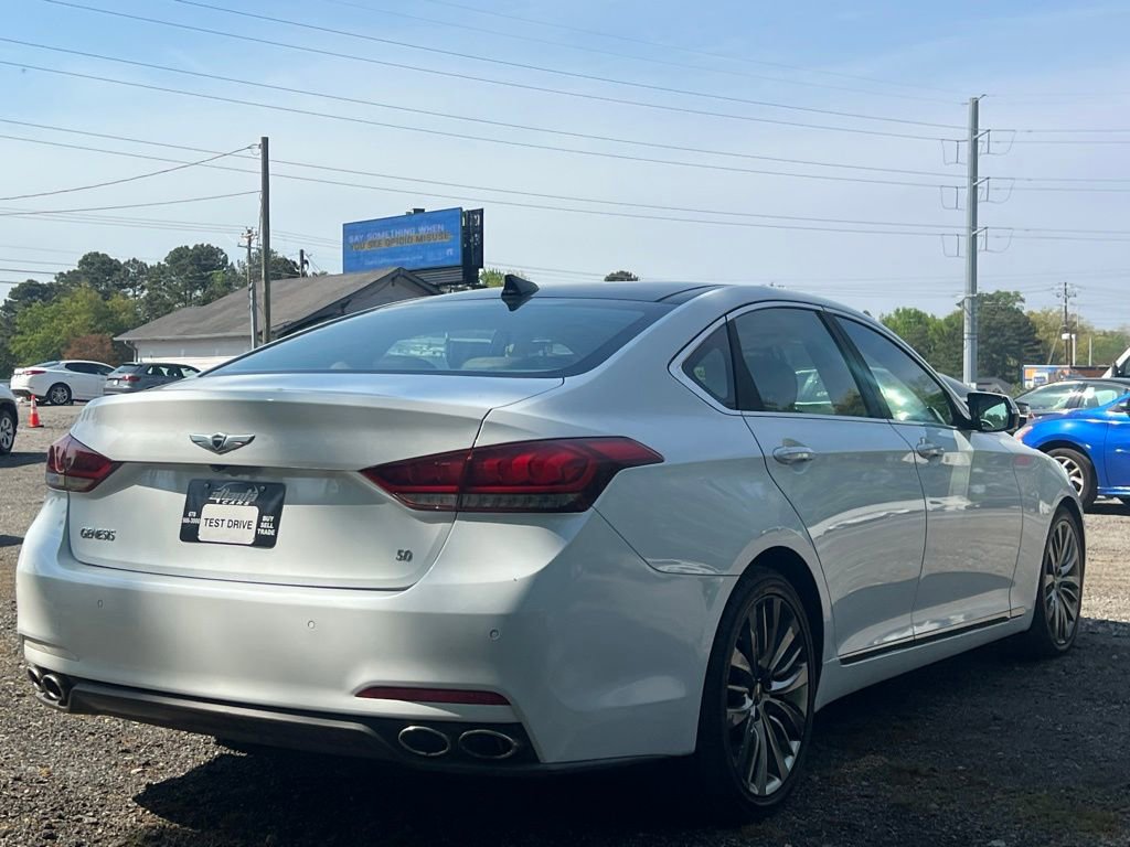 Used 2015 Hyundai Genesis 5.0 RWD image 5