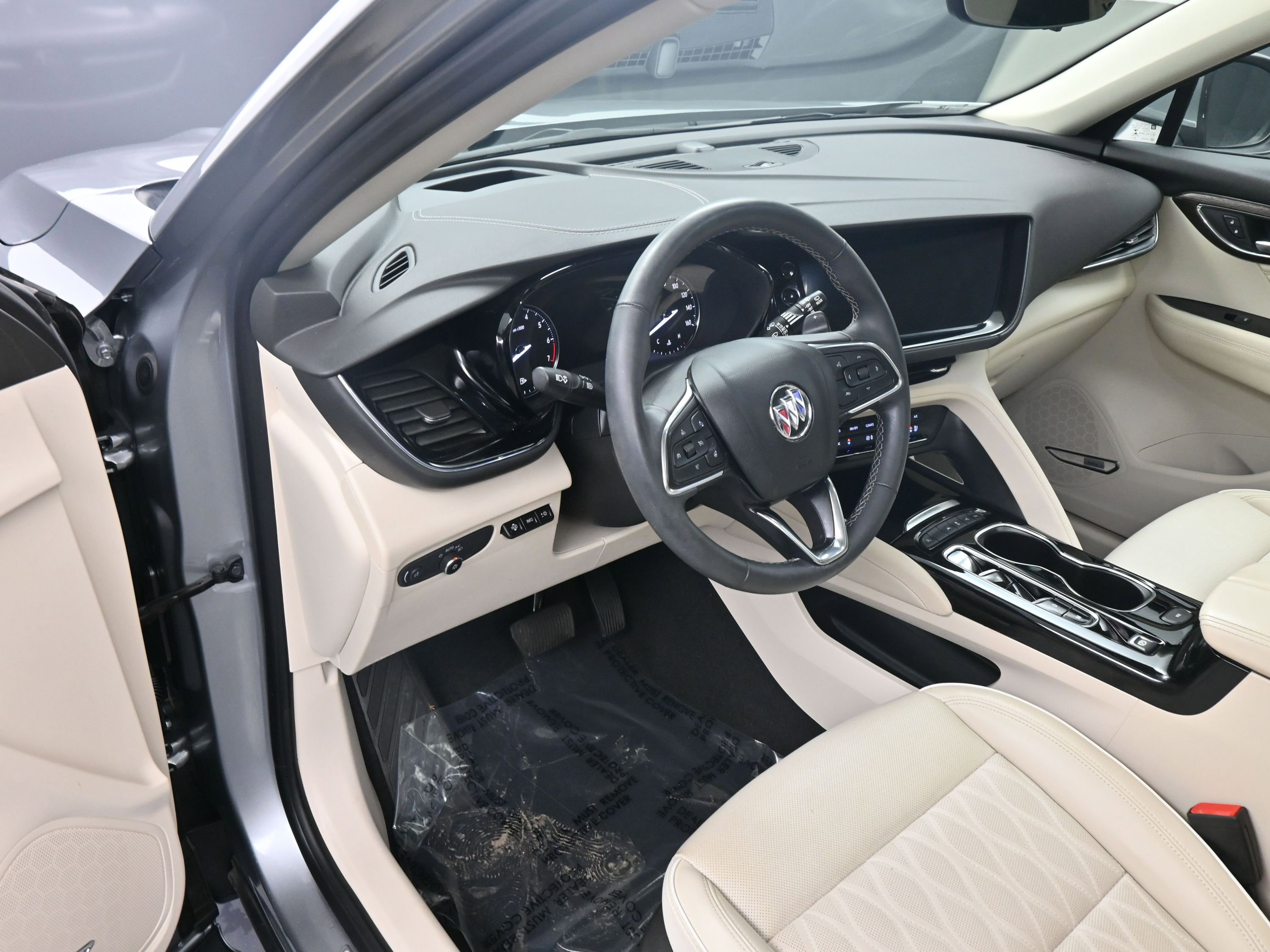 Used 2023 Buick Envision Avenir image 12