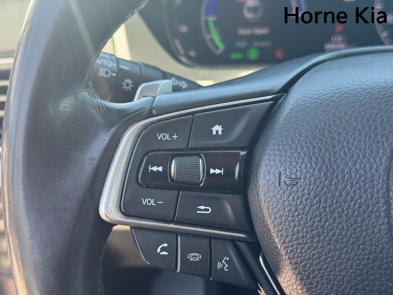 Used 2019 Honda Accord Touring image 18