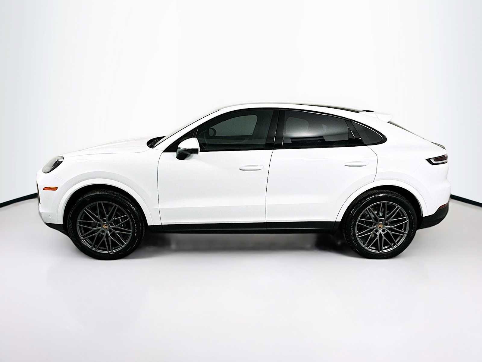 New 2026 Porsche Cayenne Coupe image 2