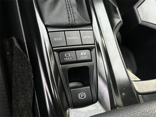 Certified 2025 Toyota Camry LE image 28