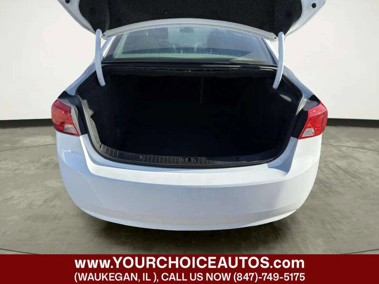 Used 2019 Chevrolet Impala LS FWD image 11