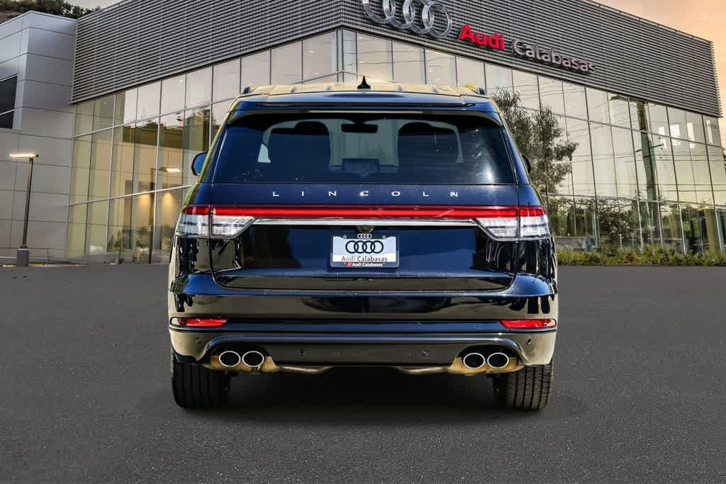 Used 2022 Lincoln Aviator Reserve w/ Equipment Group 201A AWD/4WD image 3