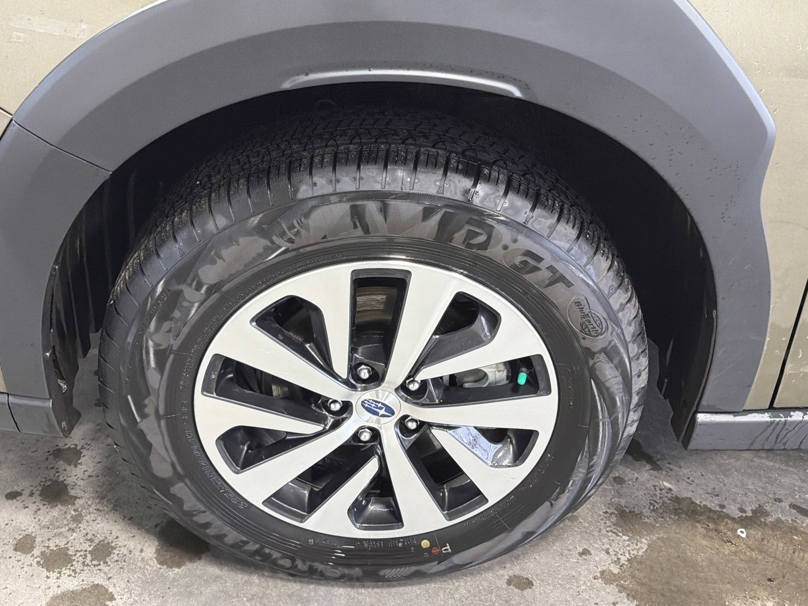 Certified 2025 Subaru Outback Premium w/ Popular Package #1A image 9