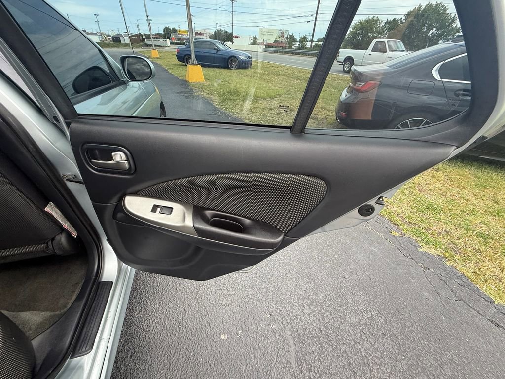 Used 2004 Nissan Sentra SE-R Spec V w/ Sunroof Pkg FWD image 19