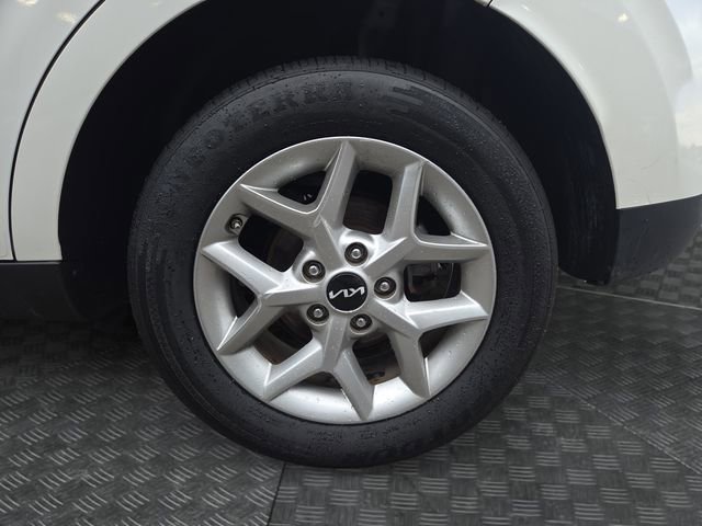 Used 2024 Kia Soul LX w/ Option Group 015 image 33