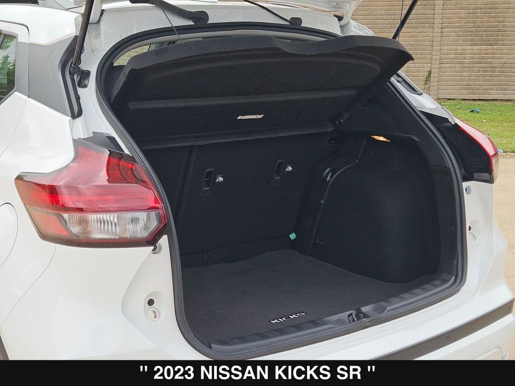 Used 2023 Nissan Kicks SR w/ SR Premium Package image 34