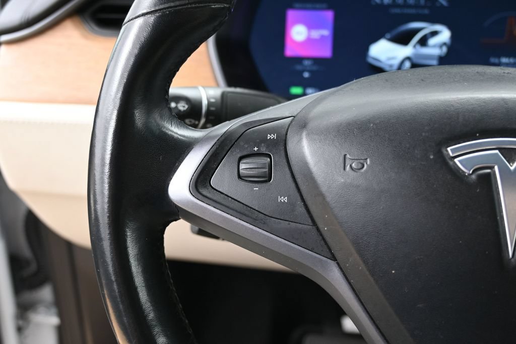 Used 2021 Tesla Model X Long Range AWD/4WD image 18