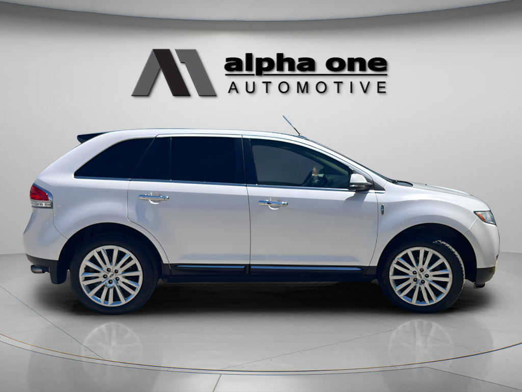 Used 2014 Lincoln MKX FWD w/ Equipment Group 102A image 5