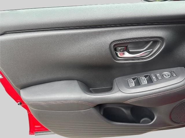 Used 2025 Honda HR-V Sport image 18