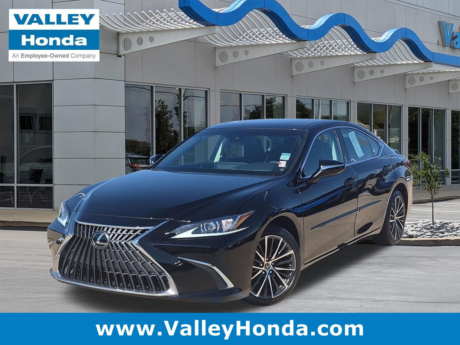 Used 2023 Lexus ES 250 w/ Premium Package